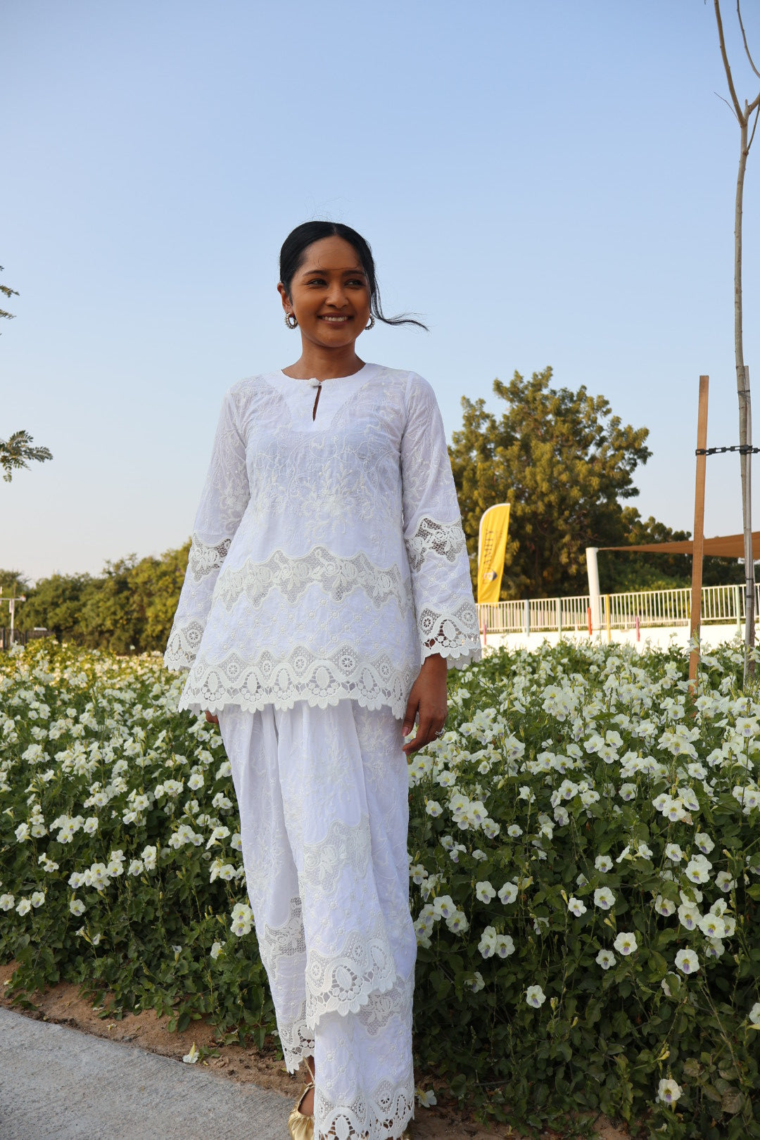 Dara Kurung in White