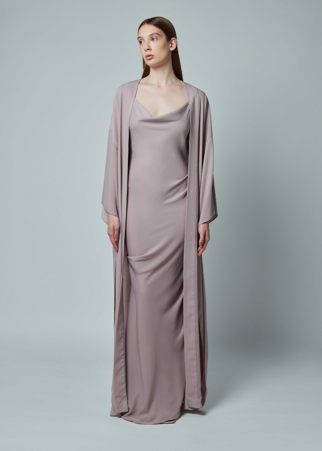 ALIA BASTAMAM ASTRA Robe Set