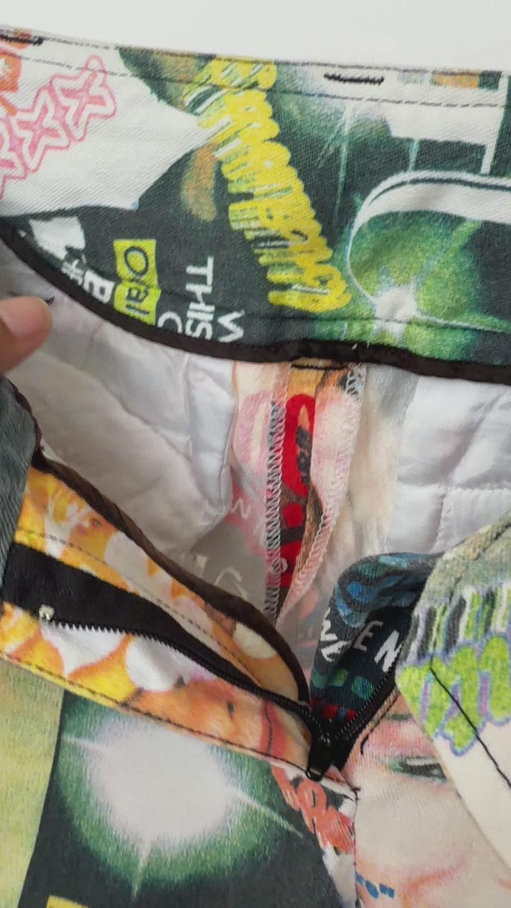 Dolce and Gabbana Magazine Cover Pants size 26